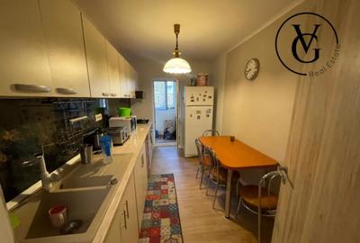 Apartament cu 4 camere decomandat în Central - 3