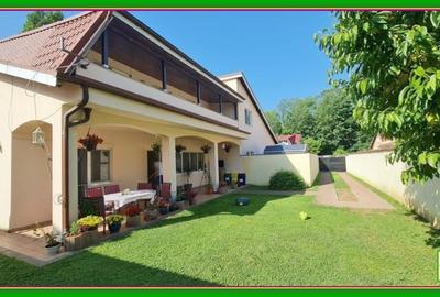 Casă cu 5 camere în Bucov