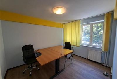 Spatiu pentru birouri, 45 mp utili, situat in Piata Mihai Viteazul! - 1