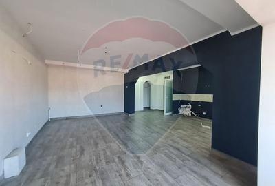 Spatiu comercial de inchiriat - 1