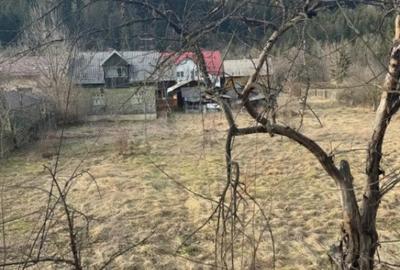 Casă cu 2 camere cu Teren 2064 Mp în Sucevița