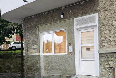 Spatiu comercial CENTRU Acces stradal, loc de parcare propri - 8