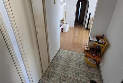 Etaj intermediar, 3 camere decomandat zona Mircea cel Batran Etaj intermediar, 3 camere decomandat zona Mircea cel Batran - 7