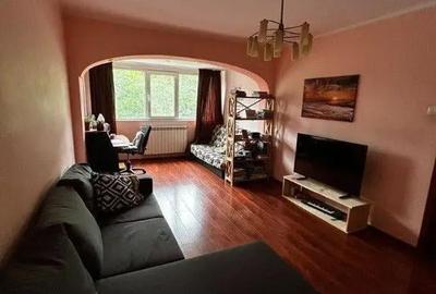 Apartament cu 3 camere decomandat în Micro 13 - 6