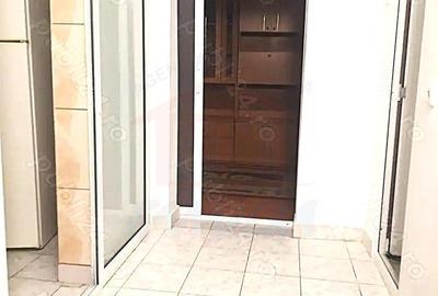 Garsonieră în - 3