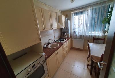 Direct proprietar,inchiriez apart 46 mp,2 camere,et 8,terasa 26mp,Iris,bl nou - 1