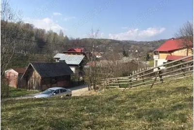 Teren de 2380 mp, în Central - 1