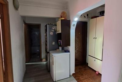 Apartament cu 2 camere decomandat în Republicii - 3