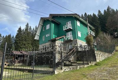 Casă cu 6 camere cu Teren 579 Mp în Central - 16