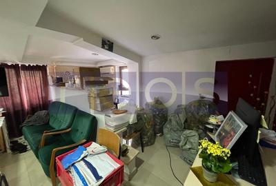 Casă individuală cu 4 camere cu Canalizare în P-ța Romană - 11