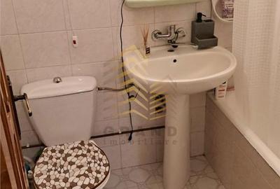 Garsonieră decomandată în Desa - 1