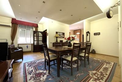 Apartament cu 3 camere semidecomandat, mobilat în Ultracentral - 11