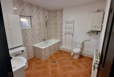 Casă cu 3 camere în Ronaț - 8