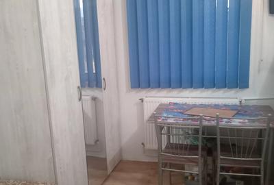 Ofer spre inchiriere camera de camin - 1