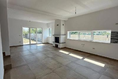 Casă cu Teren 450 Mp în Central - 3
