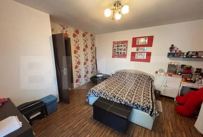 Apartament cu 3 camere decomandat, mobilat în Micro 5 - 6