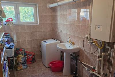 Casă cu 5 camere cu Teren 1159 Mp în Zăvoi - 7