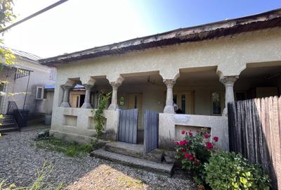Casă cu 5 camere cu Teren 1321 Mp în Central - 2