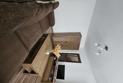 Garsonieră decomandată în Rovine - 2