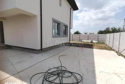 Casă cu 4 camere cu Teren 300 Mp în Prelungirea Ghencea - 11