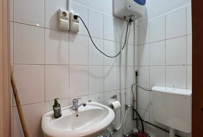 Spațiu comercial, de 35 mp, în Tractorul - 16