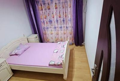 Apartament cu 4 camere semidecomandat în Micro II - 11