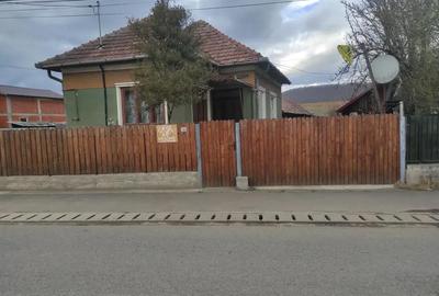 Casă cu 2 camere cu Teren 1542 Mp în Gilău - 3
