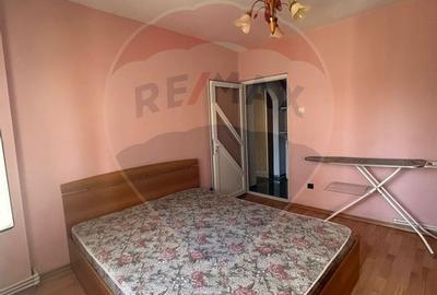 De vanzare apartament 3 camere,  MB 20 Slobozia IL - 11