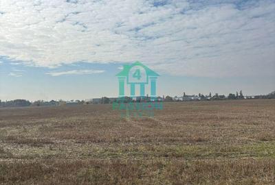 Teren de 19889 mp, în Central - 4