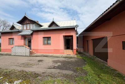 Casă cu 5 camere cu Teren 2070 Mp în Dărmănești - 2