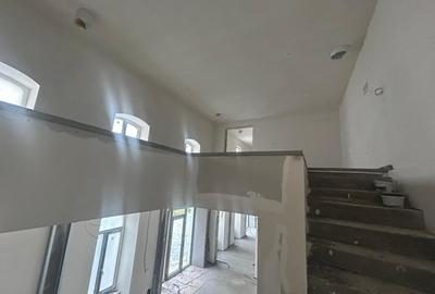 Spatiu comercial, 300mp, Central - 2