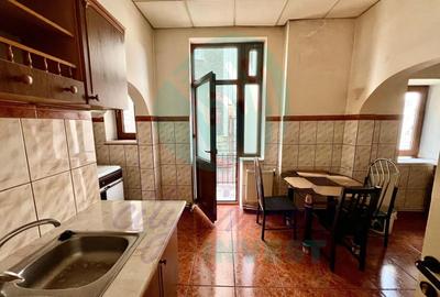 Apartament cu 4 camere semidecomandat, mobilat în Calea Călărașilor - 11