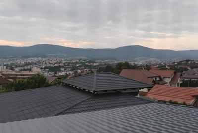 Casă cu 3 camere cu Canalizare în Central - 4