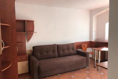 Garsonieră semidecomandată în Răcădău