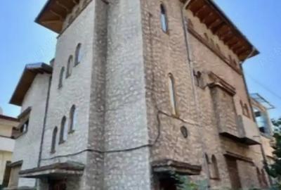 Vand vila Primaveri 500 metri teren 250 metri super pozitie si super zona super ieftina - 1