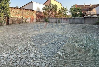 Teren de inchiriat pe strada Cocorilor - 3