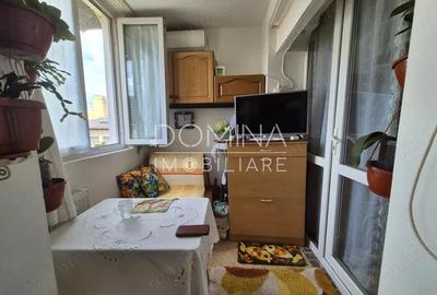 Vanzare garsoniera, in Tg. Jiu, et. 2, str. Slt. M.C. Oancea - zona Grivi?ei - 1