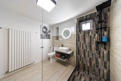 Apartament cu 3 camere la casa | Curte 130 mp | Zona Grivitei strada Vulcan - 17