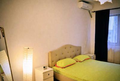 Apartament cu 3 camere decomandat în Păcii