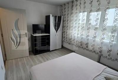 Apartament cu 3 camere semidecomandat în Soarelui - 9