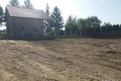 Teren de 1740 mp, în Lilieci - 2