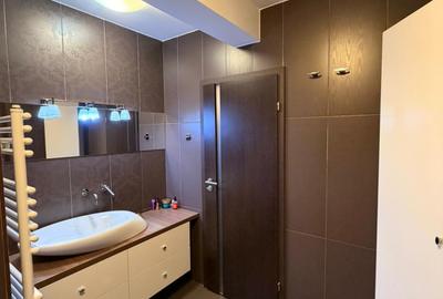 Apartament cu 3 camere decomandat în Calea Călărașilor - 3