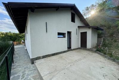 Casa noua 108 mp cu teren 1.890 mp, zona lini?tita - 9