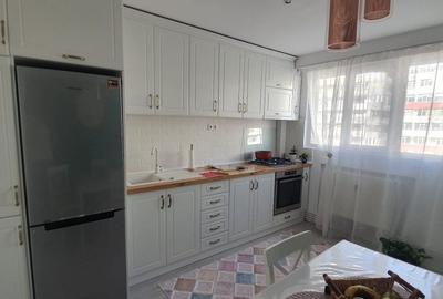 Apartament cu 3 camere decomandat în Micro 20 - 3