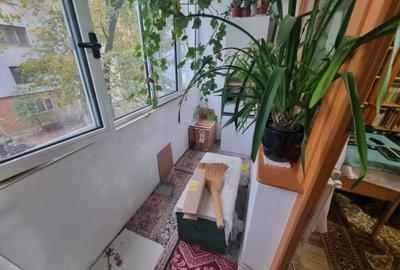 Apartament cu 3 camere semidecomandat, mobilat în Tătărași - 12
