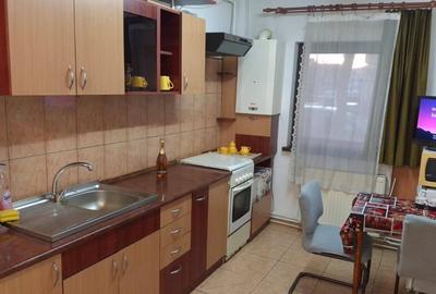 Apartament cu 3 camere, 65 mp, decomandat, zona Aurel Vlaicu - 9