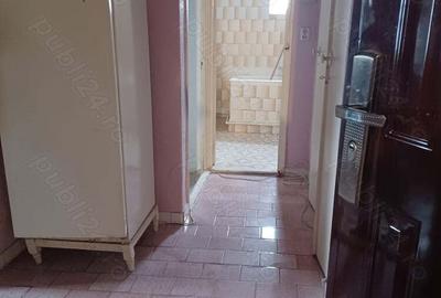 Urgent ap 2 cam 68 mp decomandat zona bazzar la 1 minut de piata orizont - 3