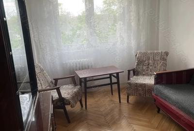 A[artament de inchiriat cu 3 camere zona Soarelui - 6