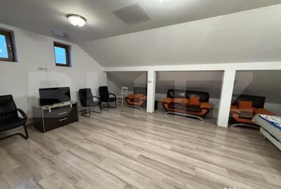 Casă cu 7 camere cu Teren 3173 Mp în Central - 11