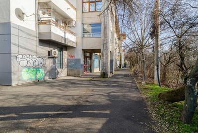 Apartament cu 3 camere decomandat, mobilat în Otopeni - 11